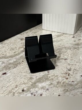 Black Universal Desktop Phone Stand